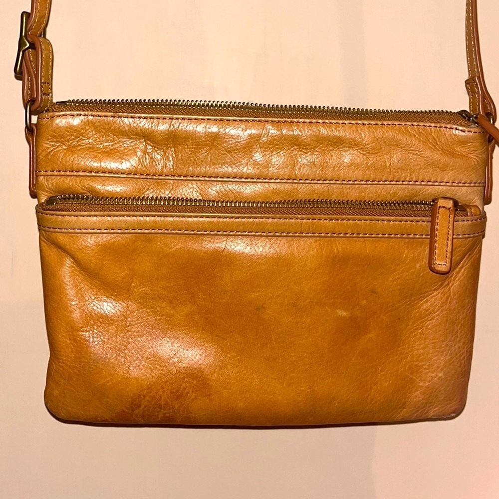 Margot tan leather crossbody bag, 5 pockets, adjustable